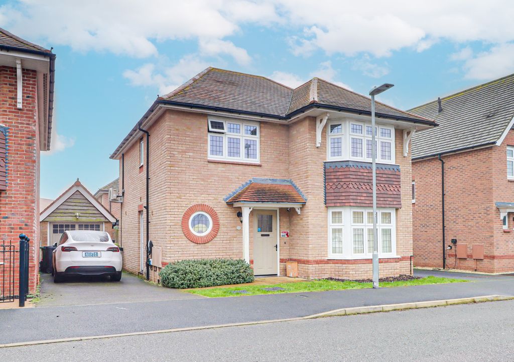 Property photo 1 of 26 Front