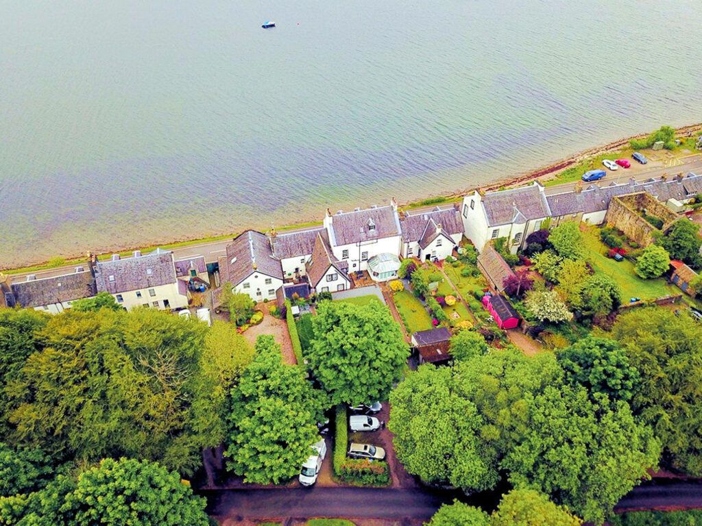 Property photo 1 of 54