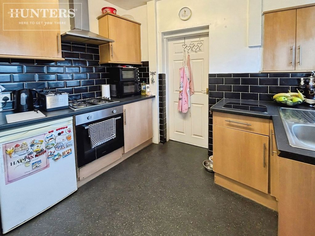 Property photo 2 of 10 Pbox-Img.Jpg