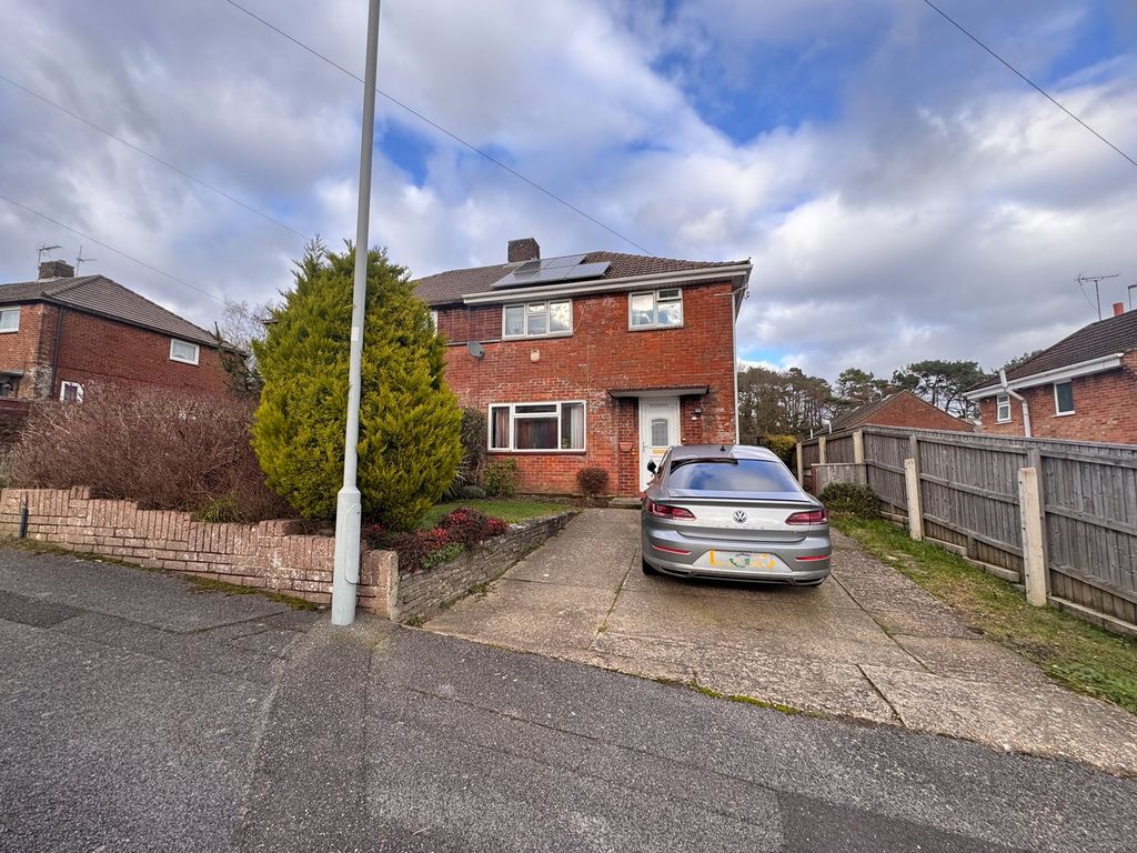 Property photo 1 of 11