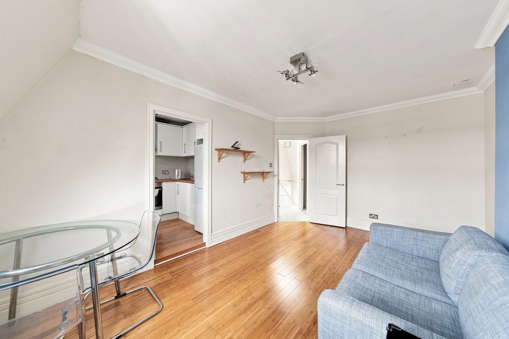 Property photo 2 of 6