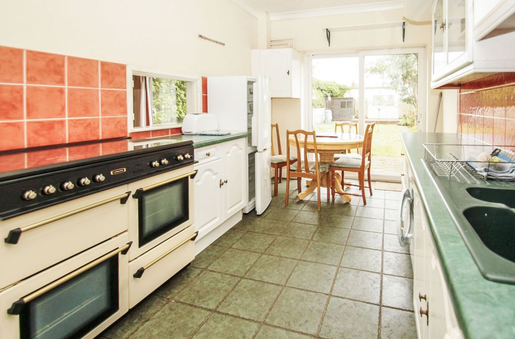 Property photo 1 of 12 Photo 6