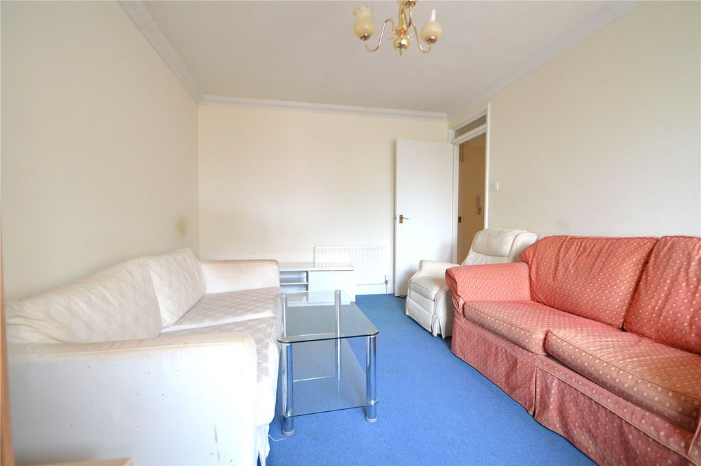 Property photo 3 of 8 Picture No. 13