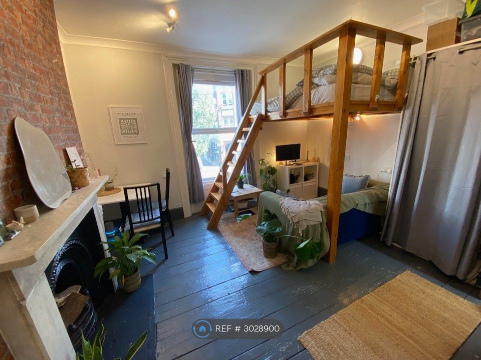 Property photo 1 of 32 Living Area
