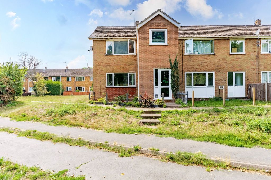 Property photo 1 of 12