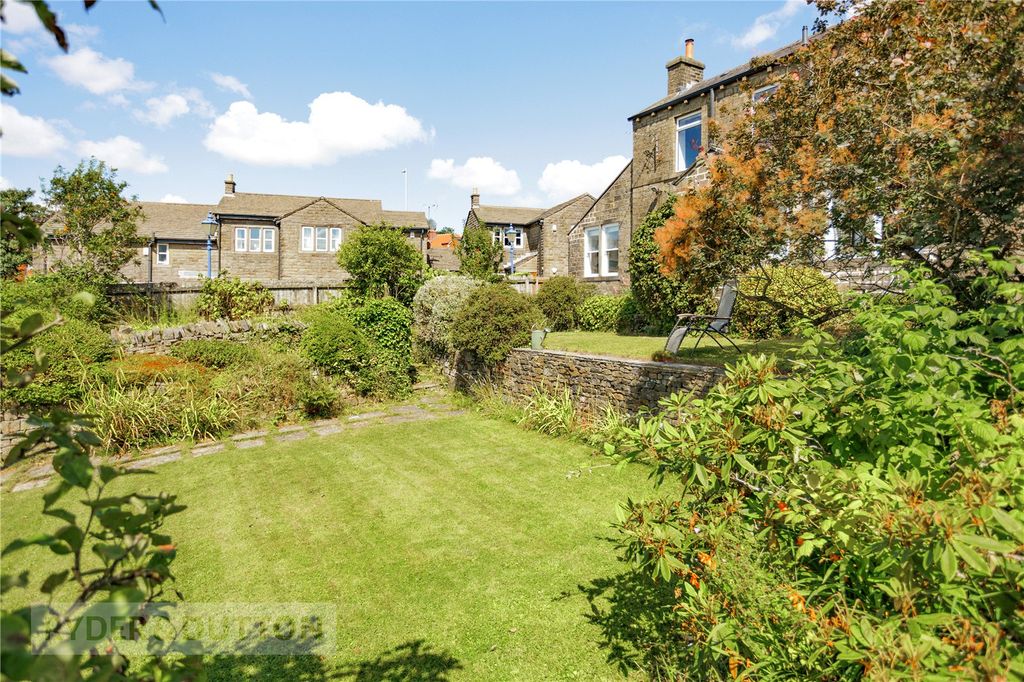Property photo 3 of 28 Rear Garden