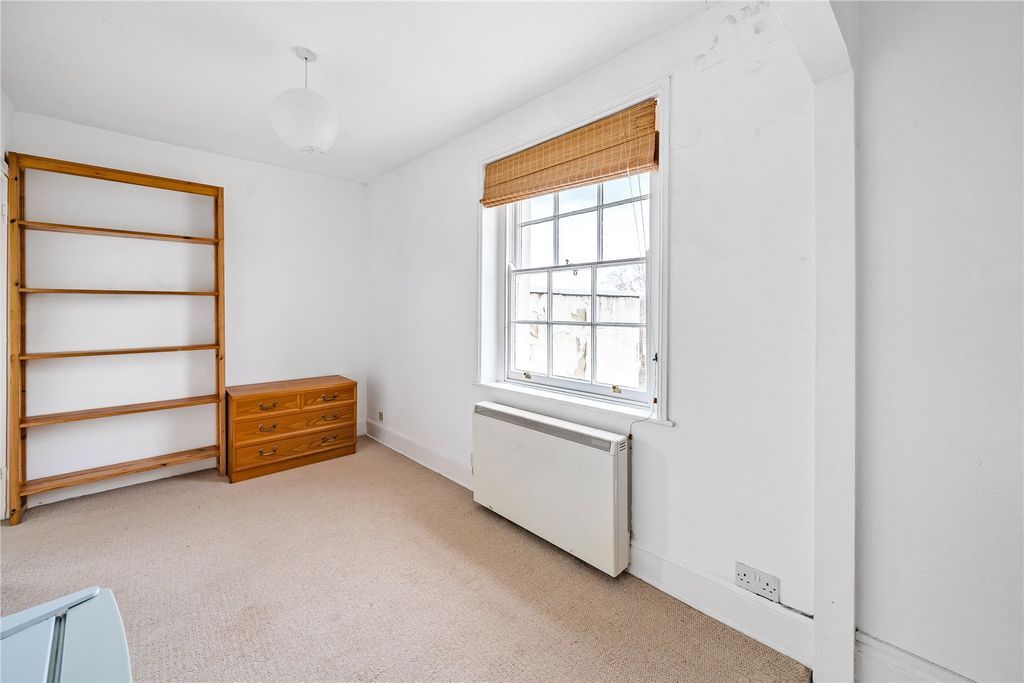 Property photo 3 of 11 Picture No. 28