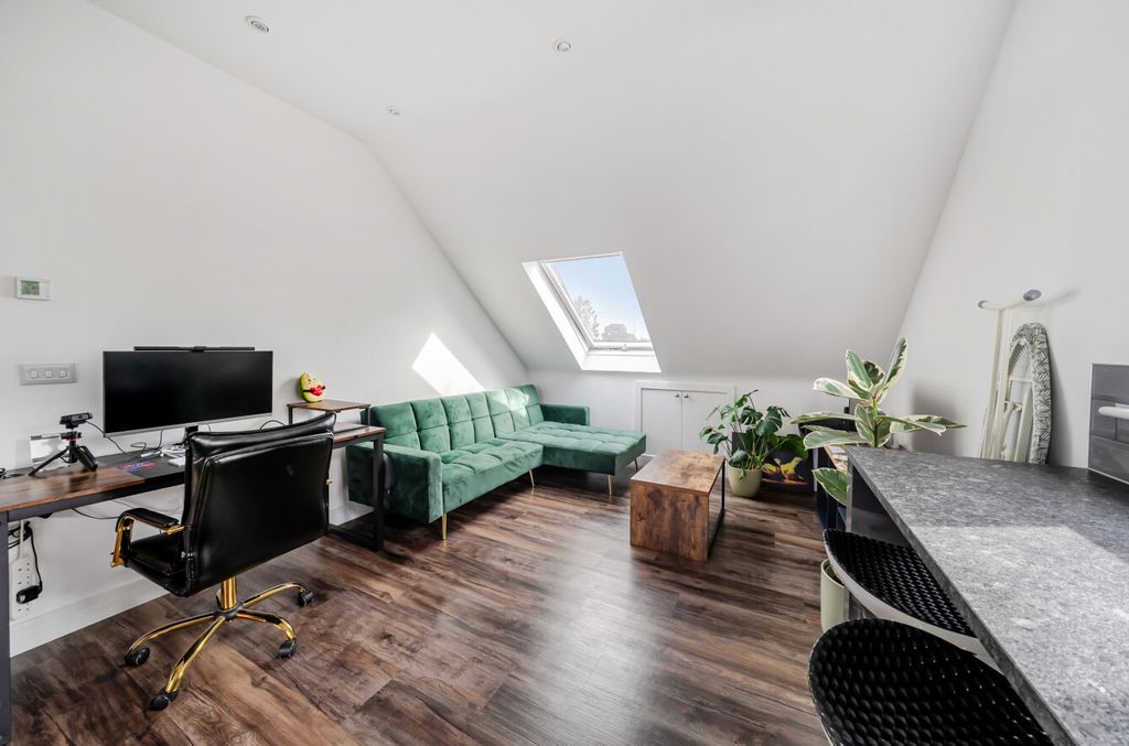 Property photo 3 of 11 Open Plan Living