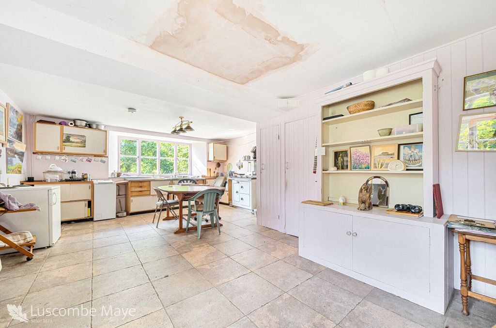 Property photo 3 of 26