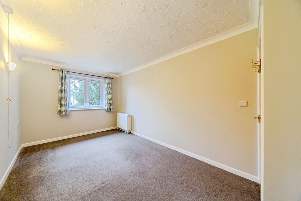 Property photo 3 of 20