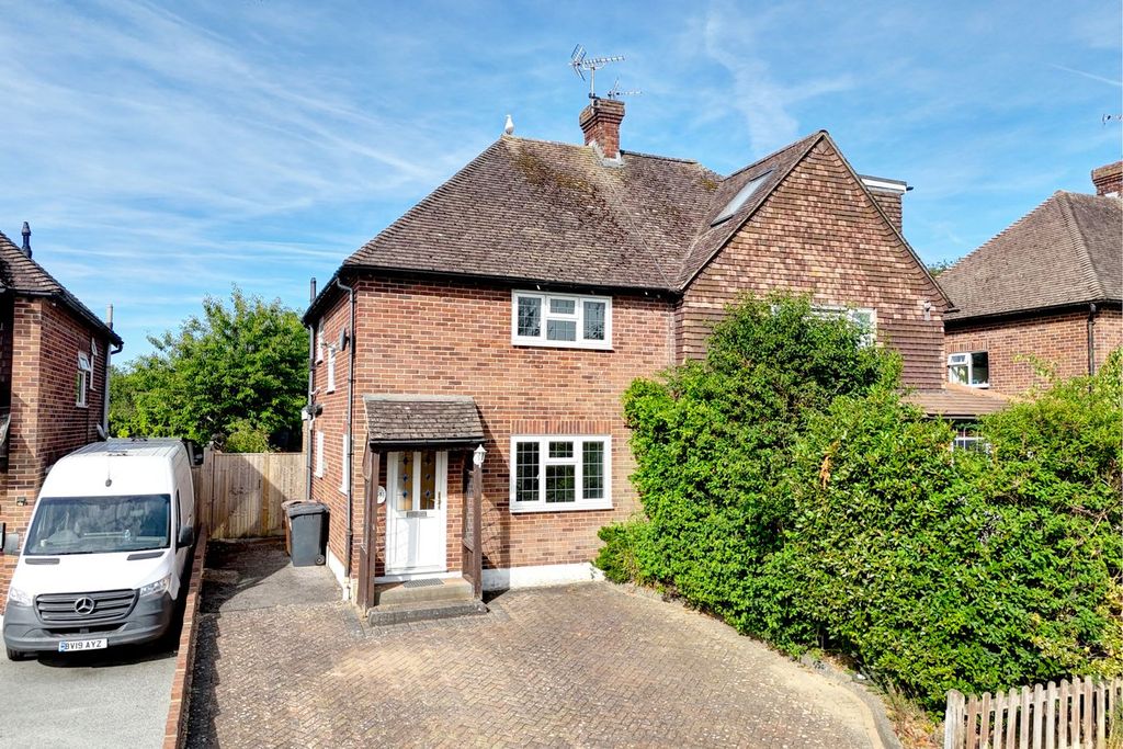 Property photo 1 of 32