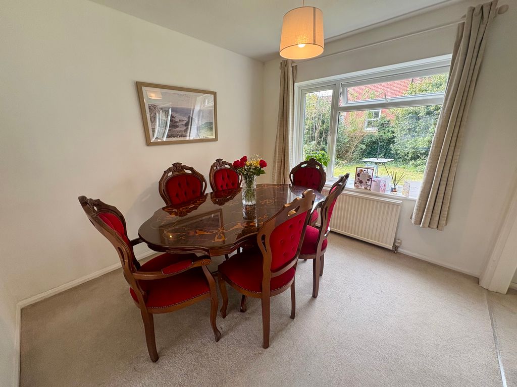 Property photo 3 of 13 Img_4808