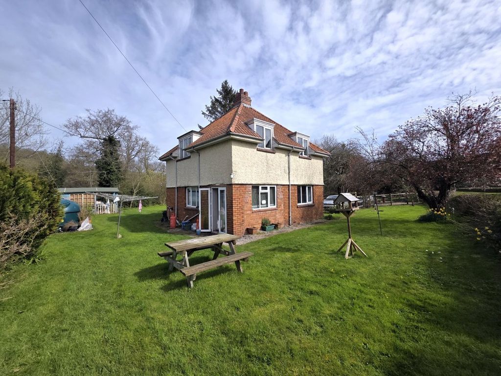Property photo 1 of 20