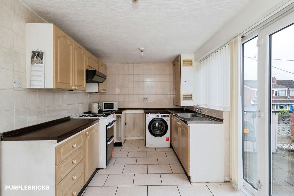 Property photo 3 of 25 Kitchen/Diner