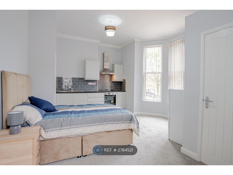 Property photo 2 of 8