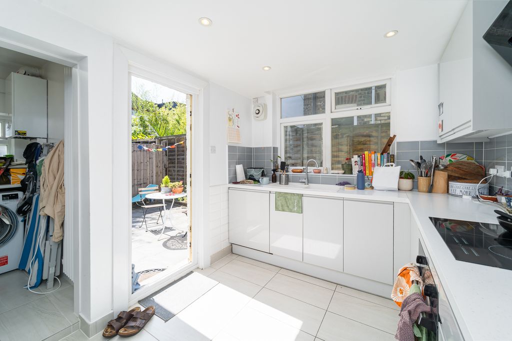 Property photo 1 of 11 Ndb09589-Edit