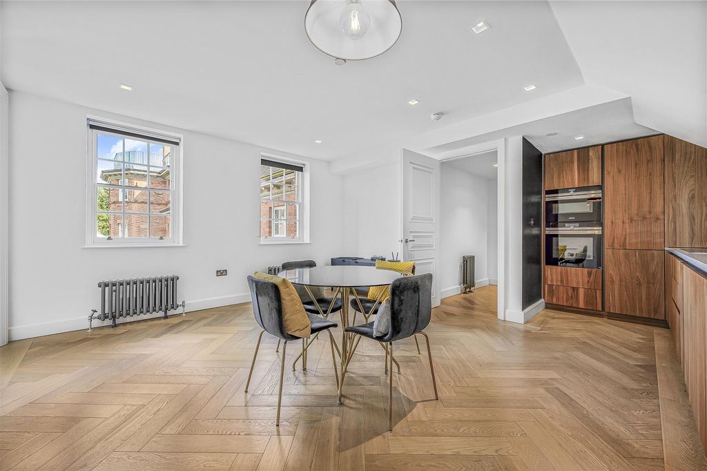 Property photo 2 of 13 Dining5.Jpg