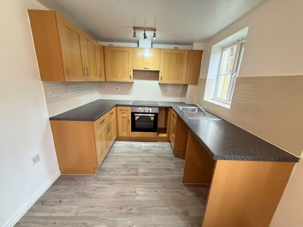 Property photo 3 of 6 3939403
