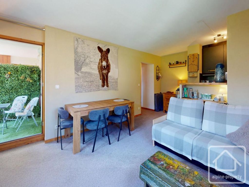 Property photo 2 of 27