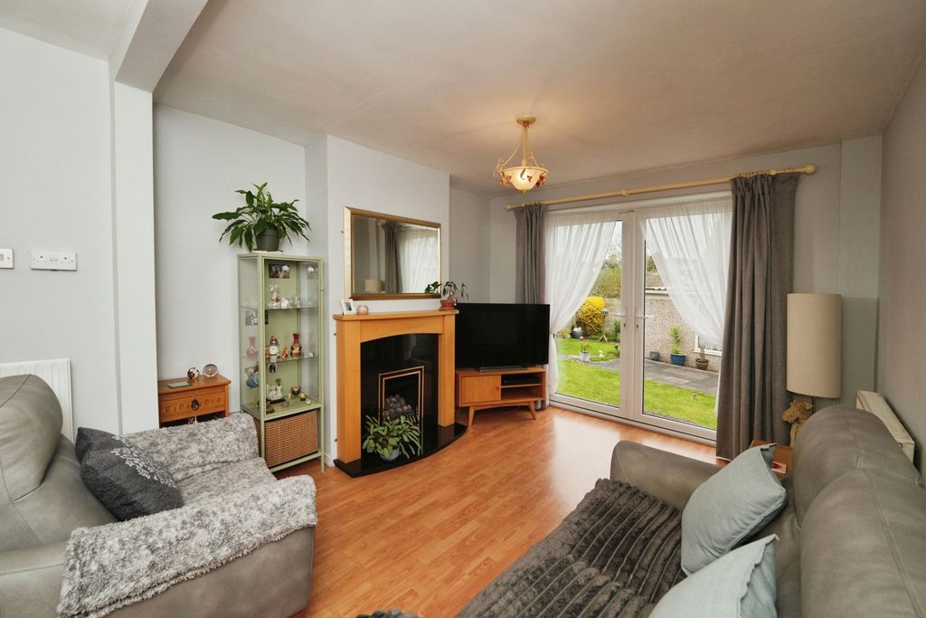 Property photo 2 of 17 Pbox-Img.Jpg