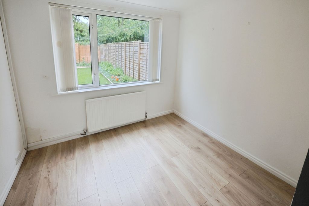 Property photo 3 of 12 Pbox-Img.Jpg