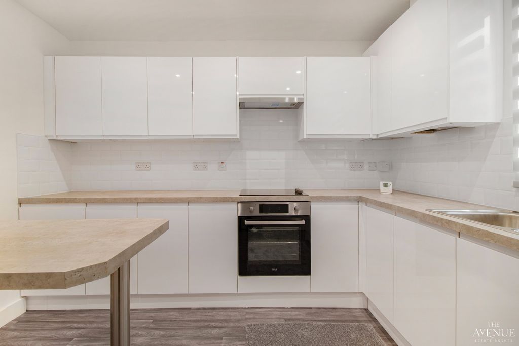 Property photo 3 of 19 4497236