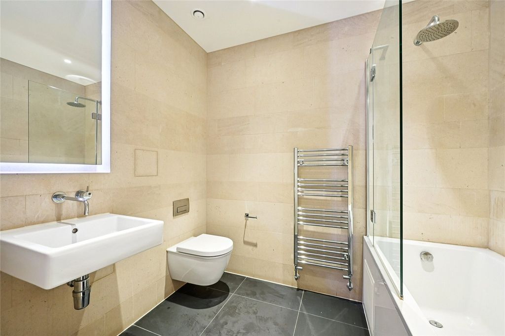 Property photo 3 of 17 Picture No. 12