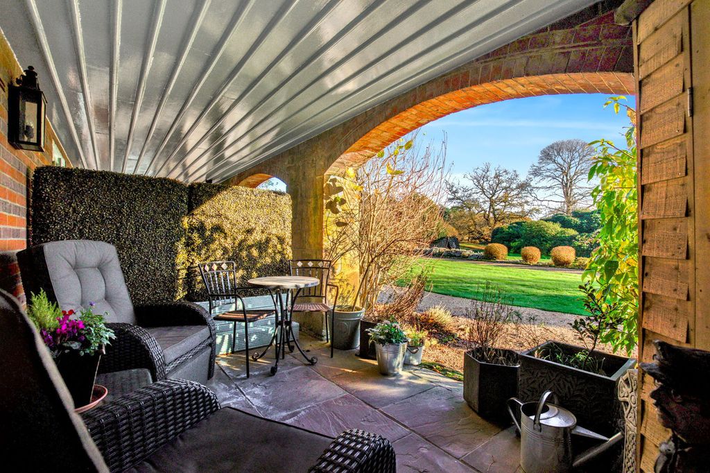 Property photo 1 of 38