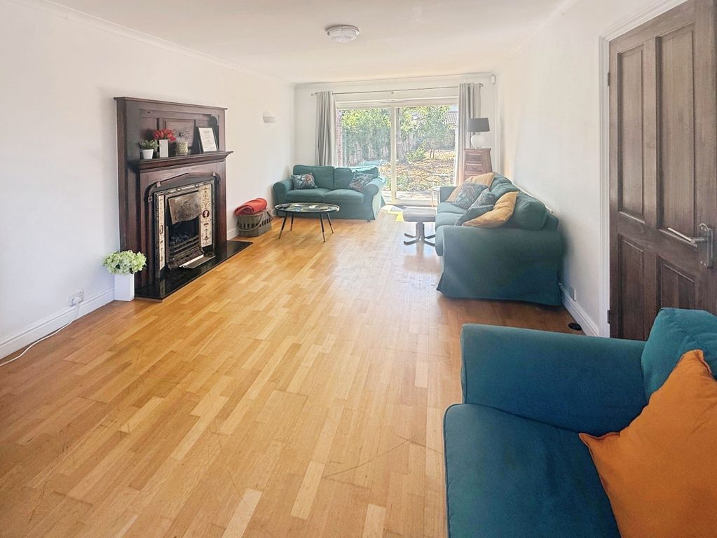 Property photo 3 of 19