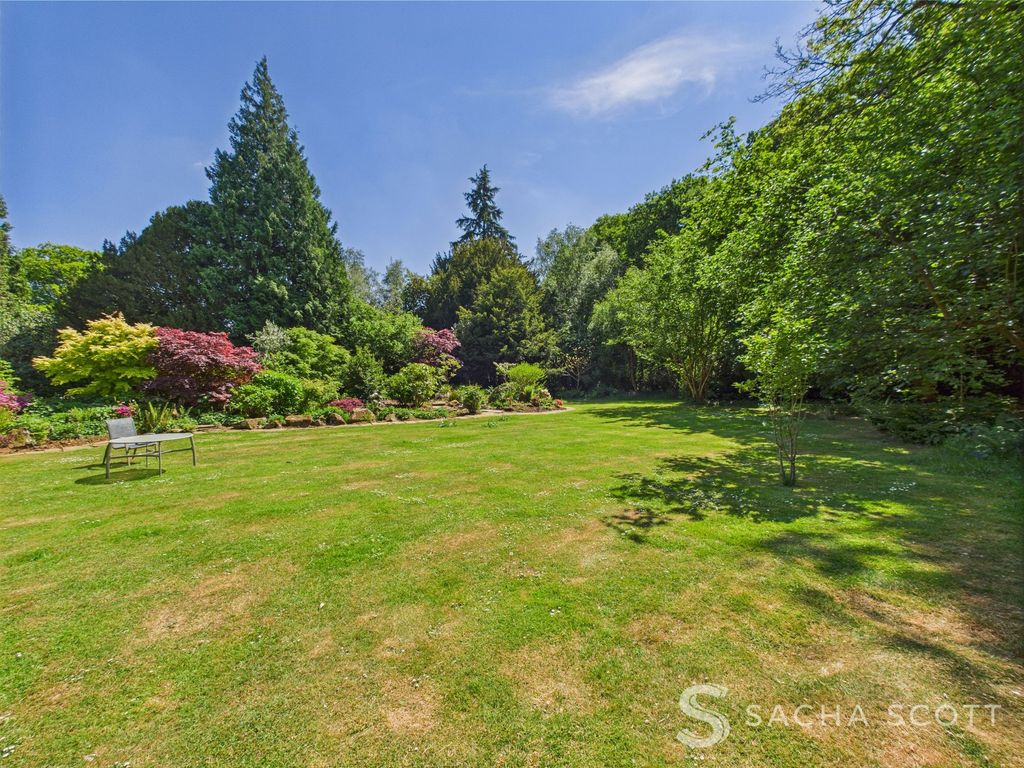 Property photo 3 of 27 Communal Grounds