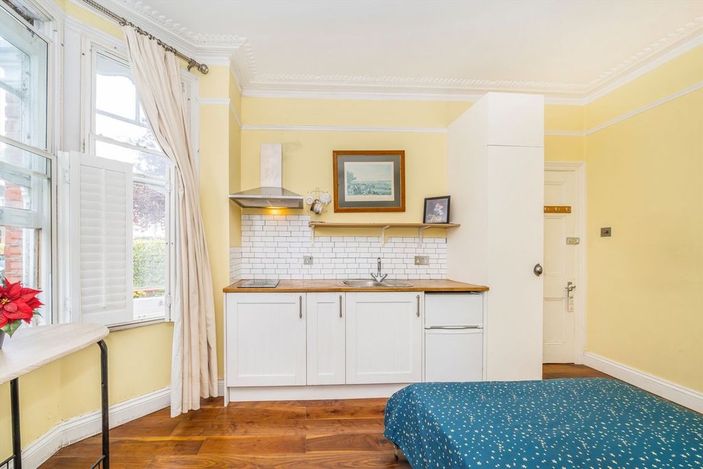 Property photo 2 of 4