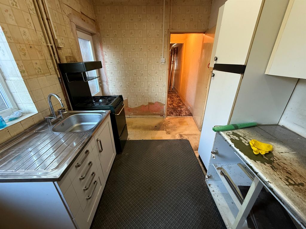 Property photo 3 of 18