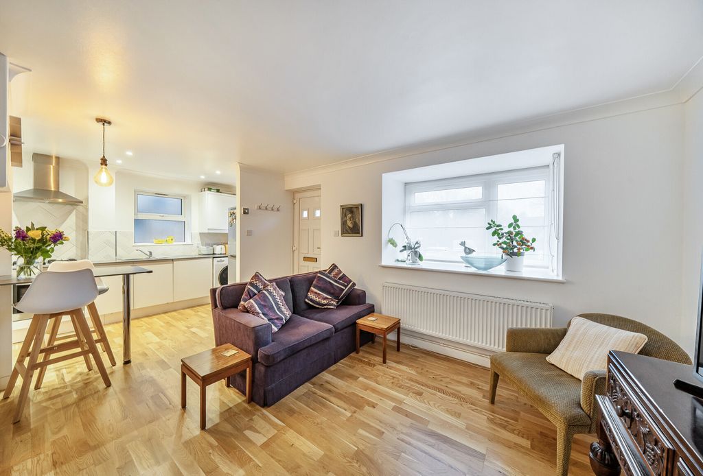 Property photo 3 of 12 Living Room