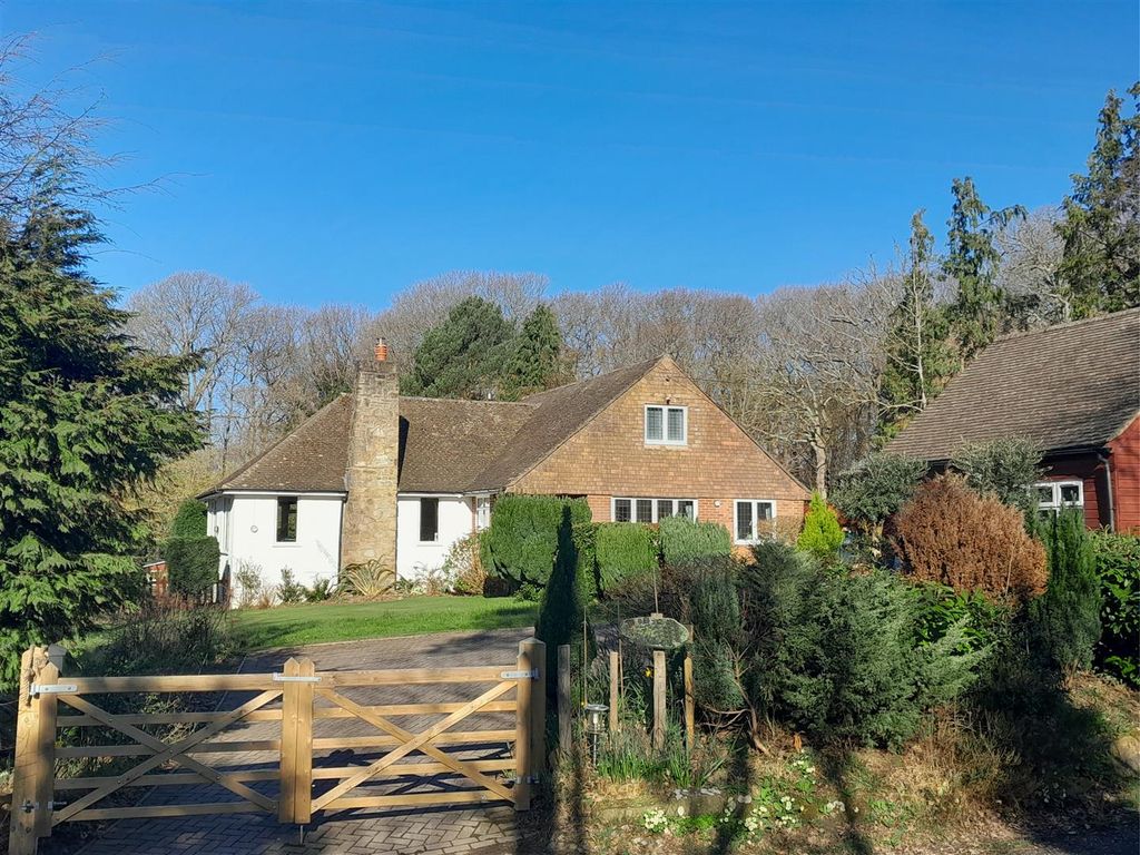 Property photo 2 of 35