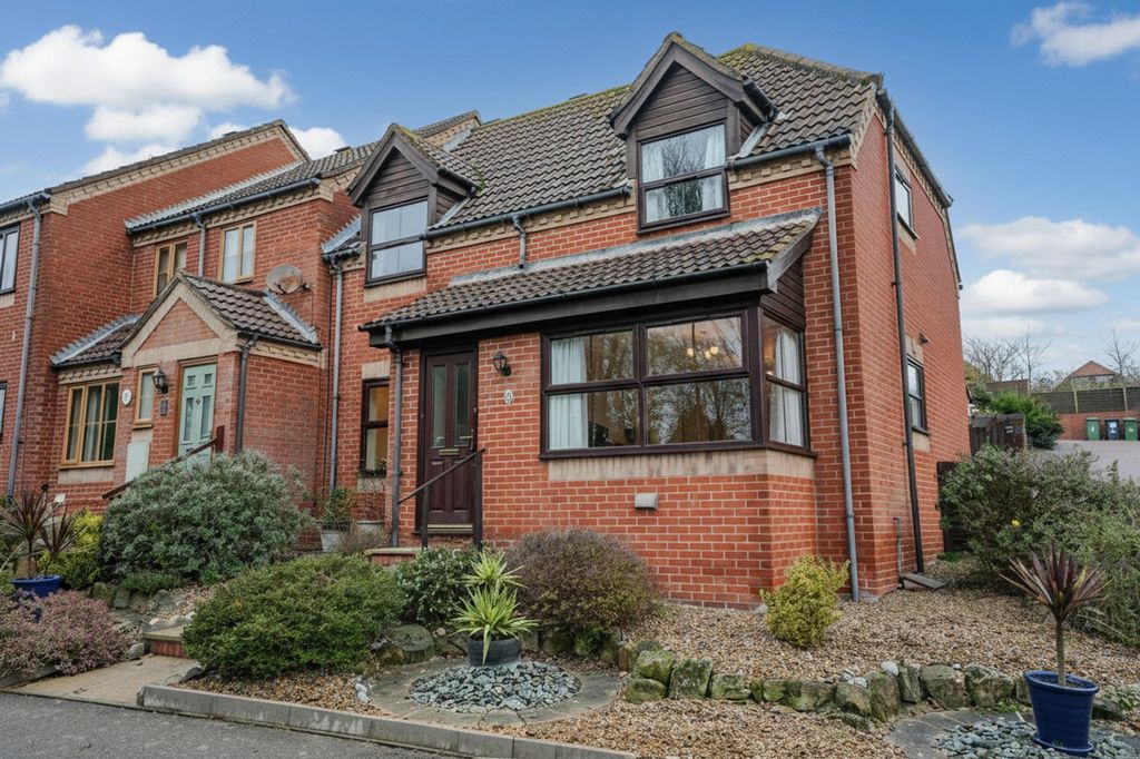 Property photo 1 of 30