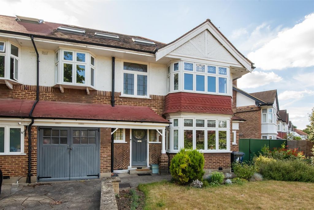 Property photo 2 of 22 Helliwell &amp; Co