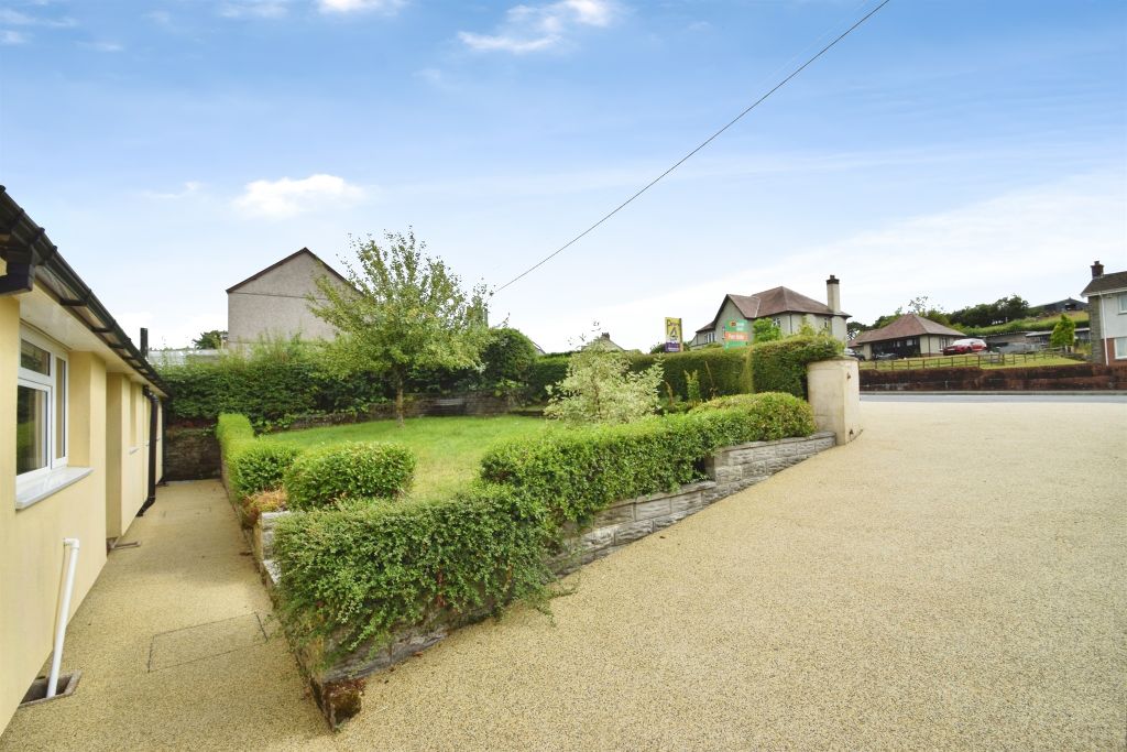 Property photo 3 of 20