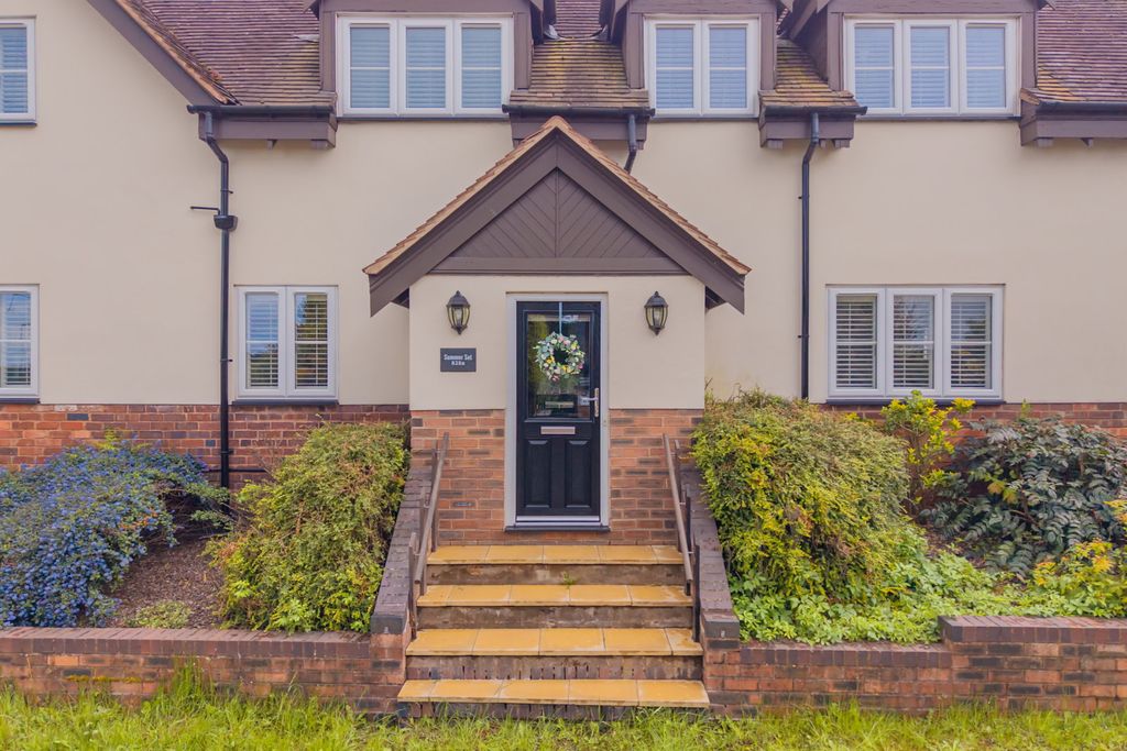 Property photo 2 of 41