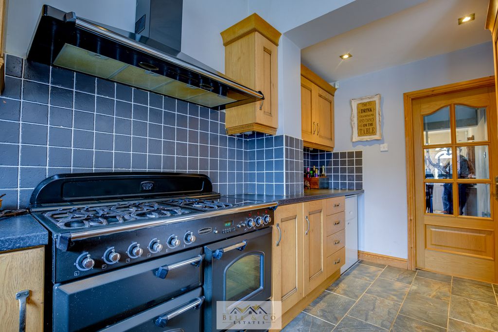 Property photo 3 of 26