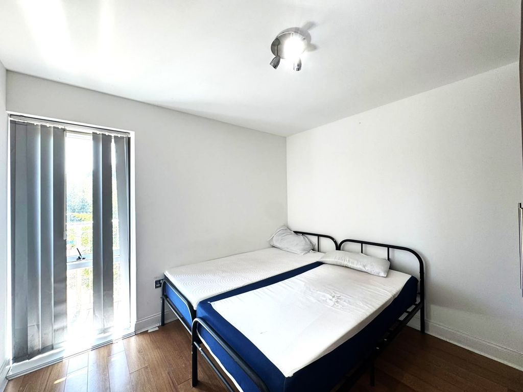 Property photo 3 of 9 Flat 34 Tristan Court (4)