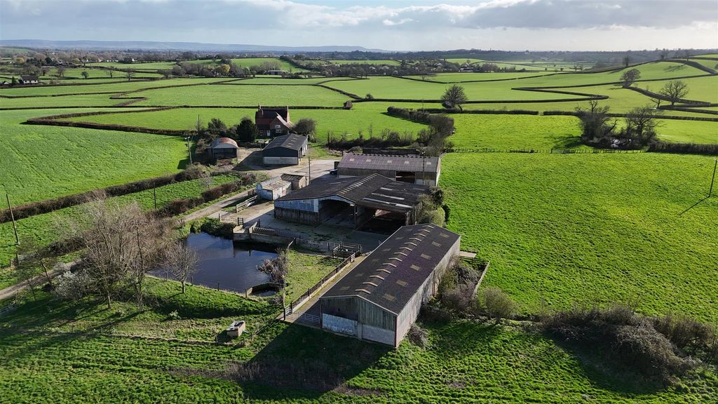 Property photo 3 of 23