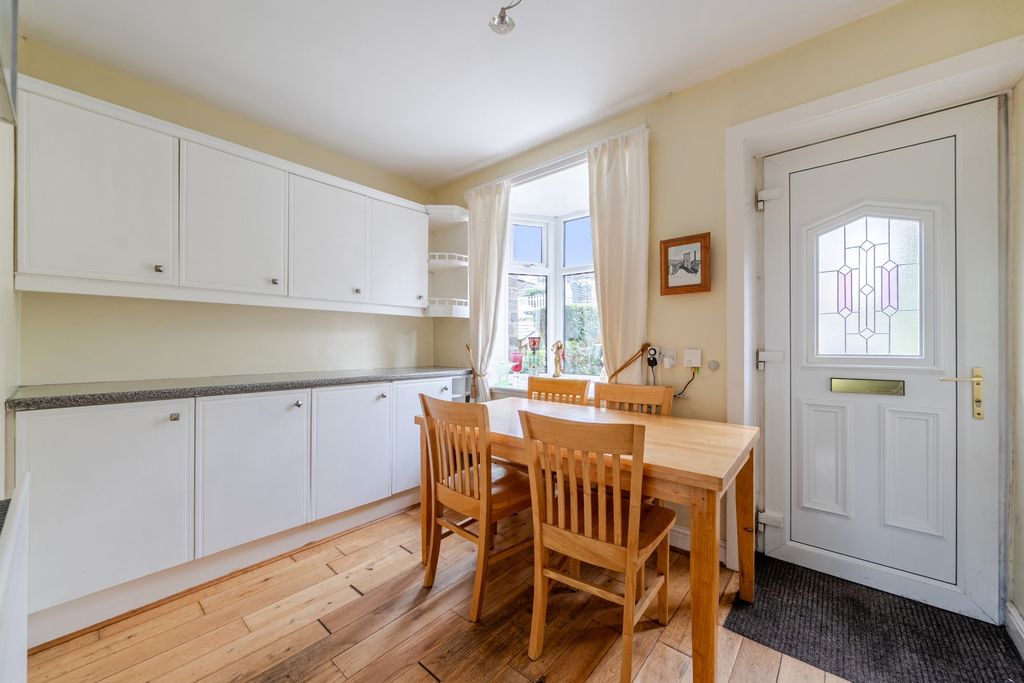 Property photo 3 of 16 Kitchen Diner