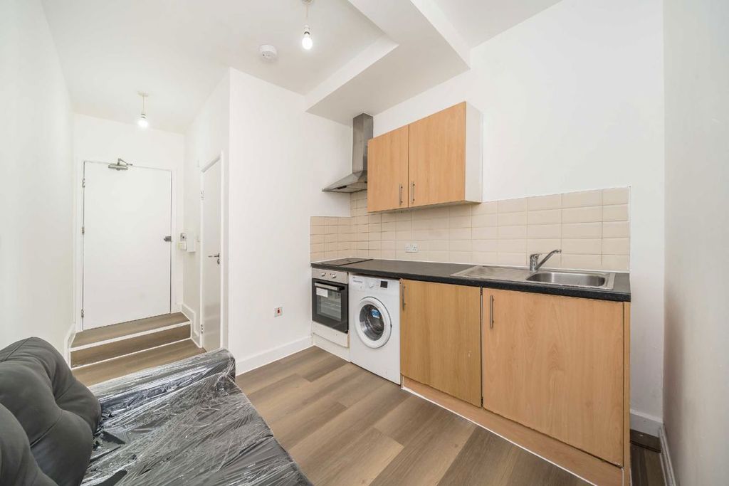 Property photo 1 of 4