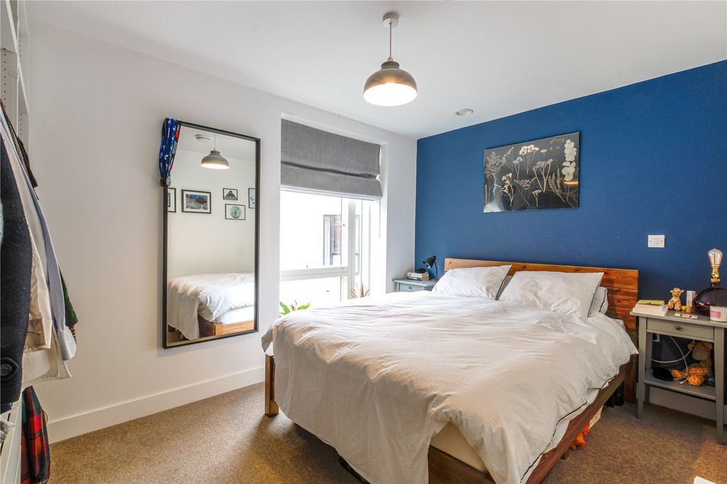 Property photo 2 of 12 Bedroom