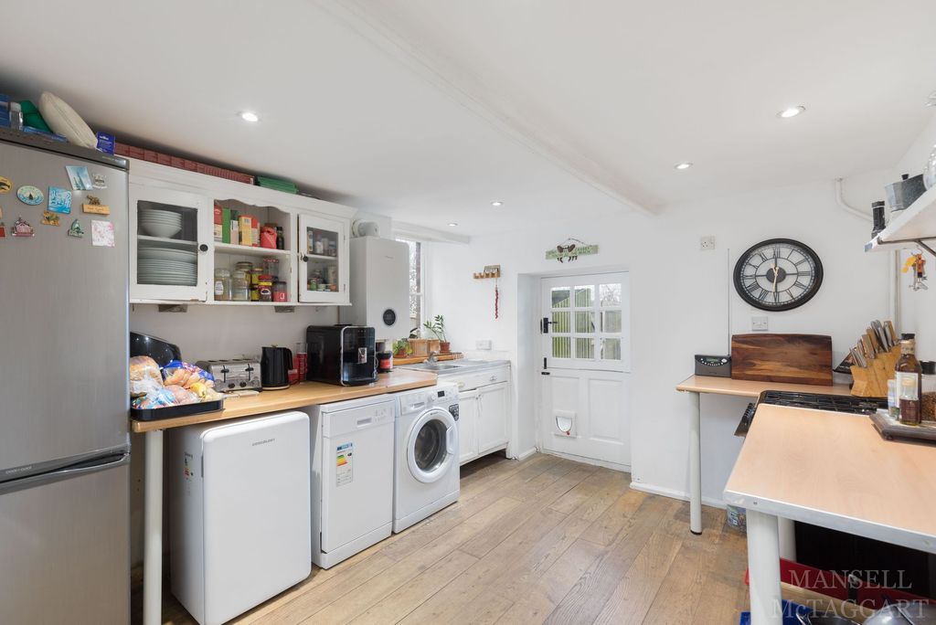 Property photo 3 of 13 Kitchen