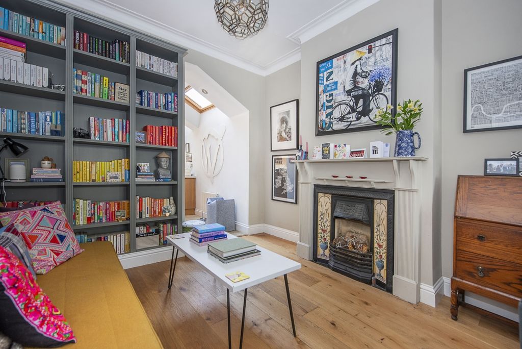 Property photo 3 of 17