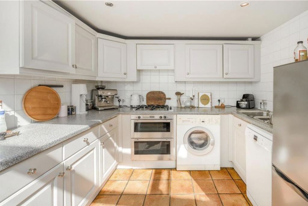 Property photo 3 of 4 Kitchen.Jpg