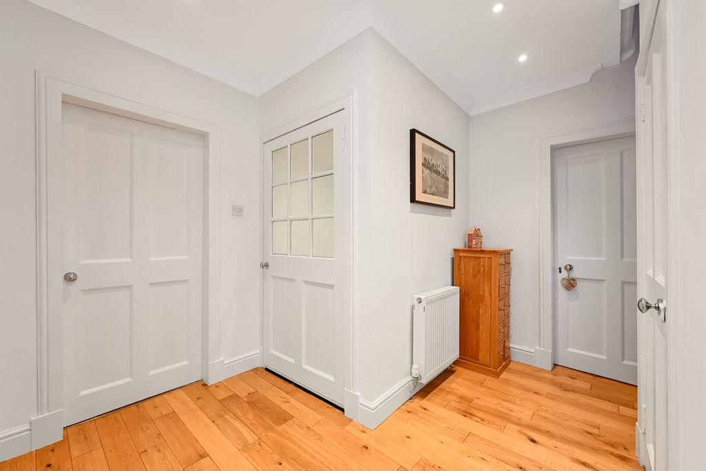 Property photo 2 of 27 Property Image 2