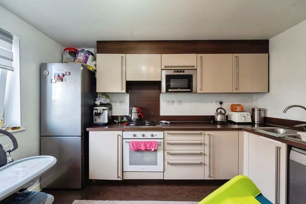 Property photo 2 of 8 Pbox-Img.Jpg