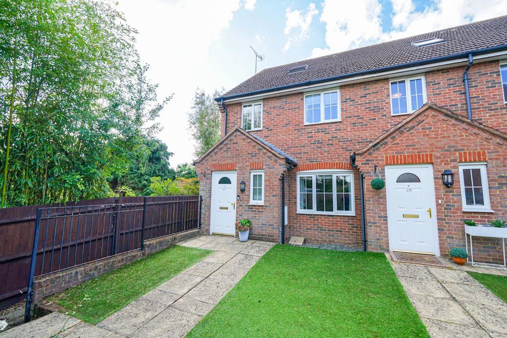 Property photo 1 of 24